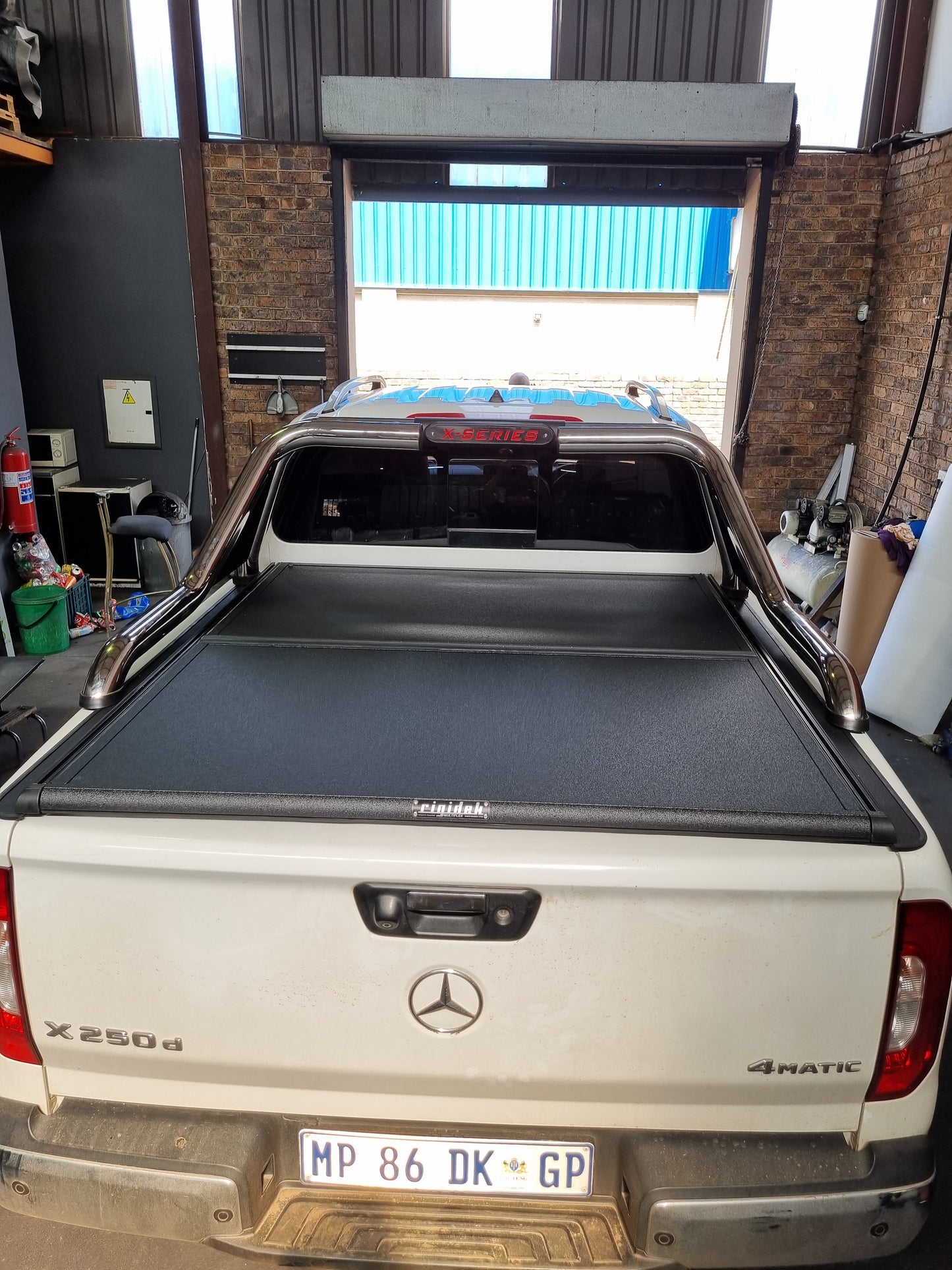 Aluminium Multiflex Hard Folding Covers - Mercedes