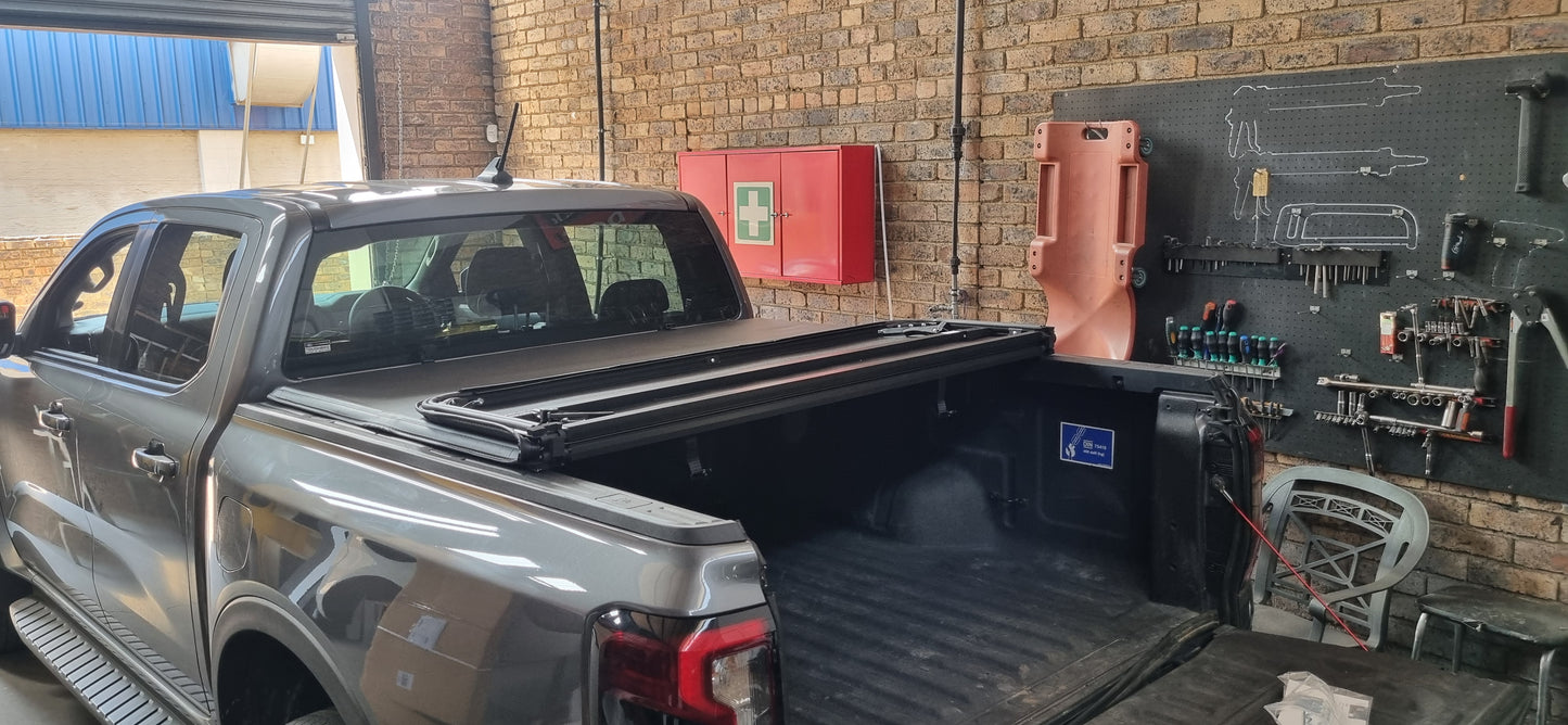 Trifold Hard Lockable Bakkie Tonneau Covers Ford