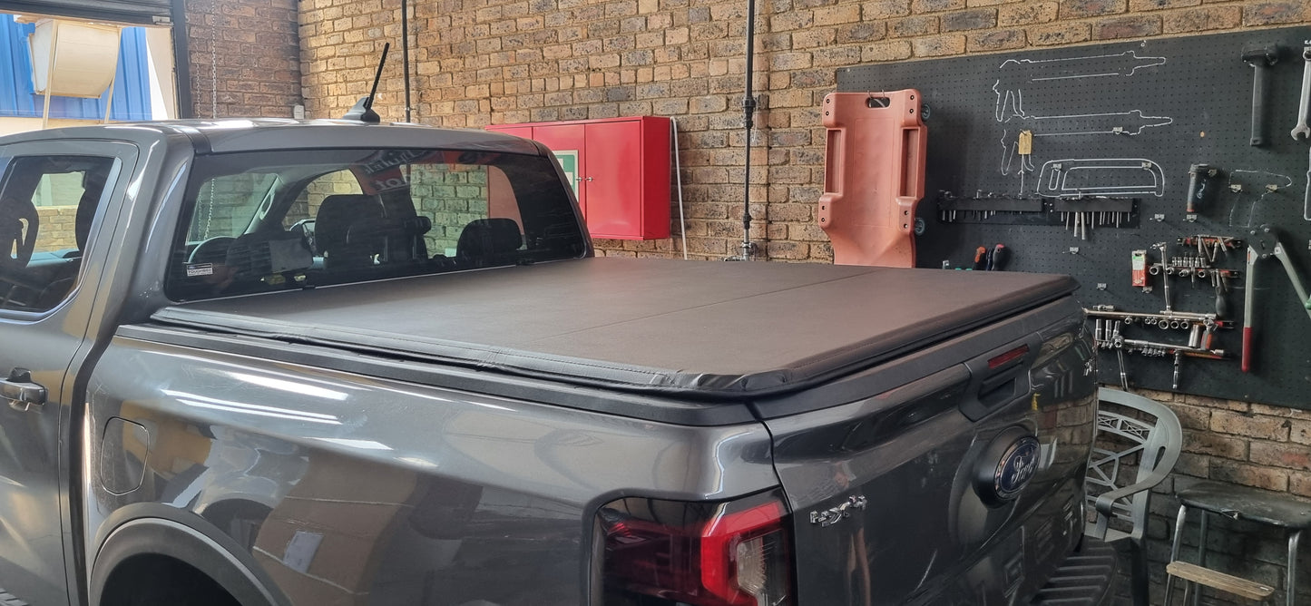 Trifold Hard Lockable Bakkie Tonneau Covers Ford
