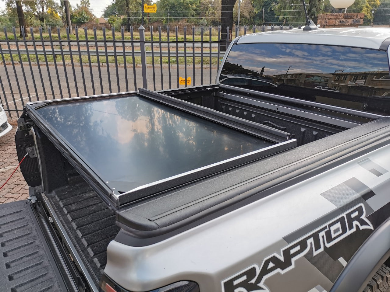 Aluminium Multiflex Hard Folding Covers - Ford