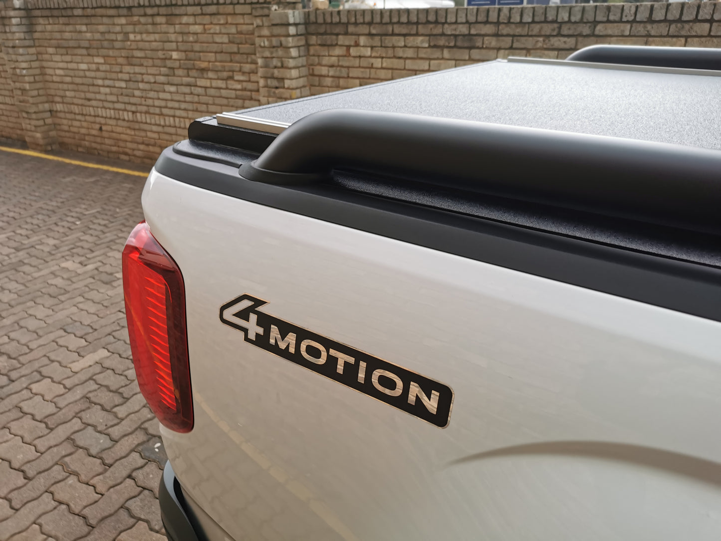 Aluminium Multiflex Hard Folding Covers - Volkswagen