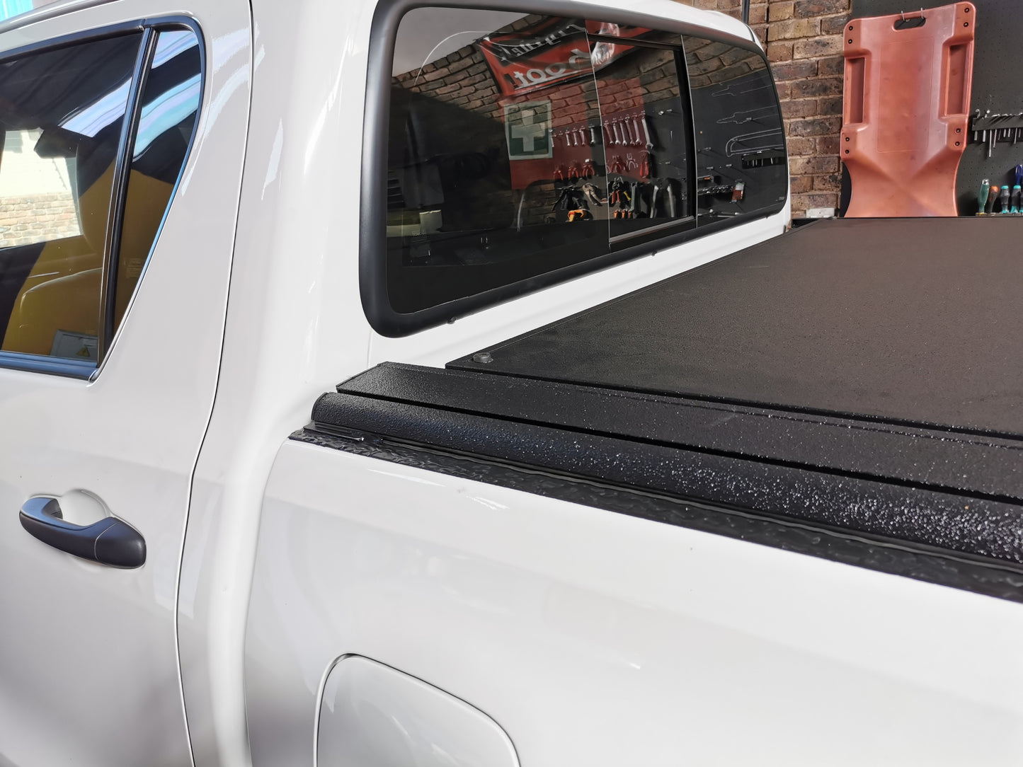 Aluminium Multiflex Hard Folding Covers -Toyota